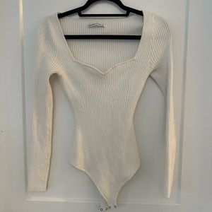 Abercrombie cream sweetheart neckline sweater bodysuit